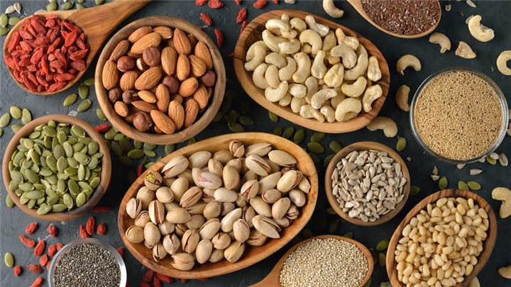 خرید اینترنتی مرغوب ترین آجیل و خشکبار از دونا مارکت