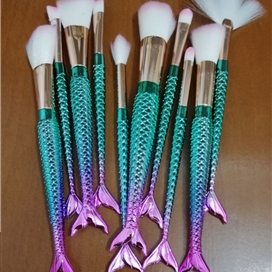 براش 10 تکه طرح ماهی در رنگ بندی جذاب